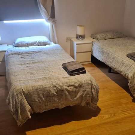 Gibraltar Town Centre Flat With Roof Terrace Apartment Bagian luar foto