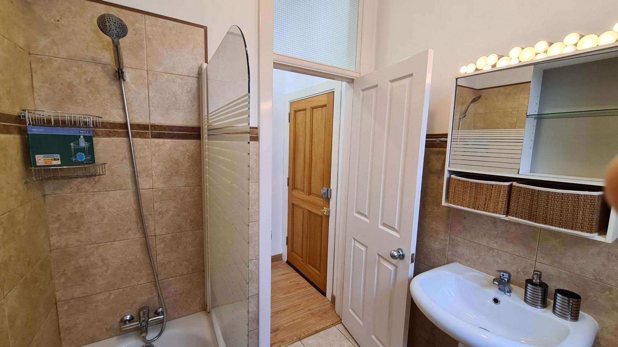 Gibraltar Town Centre Flat With Roof Terrace Apartment Bagian luar foto