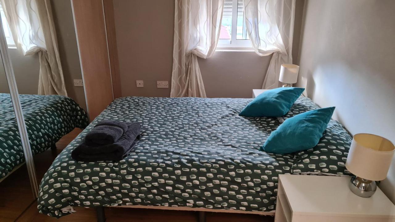 Gibraltar Town Centre Flat With Roof Terrace Apartment Bagian luar foto